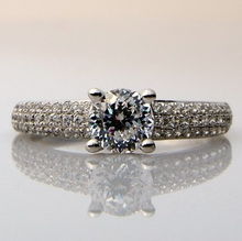 廣州番禺東興珠寶首飾廠 專業(yè)打造璀璨珠寶首飾