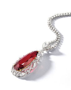 中國珠寶玉石首飾行業(yè)協(xié)會(huì) 引領(lǐng)行業(yè)發(fā)展，鑄就璀璨未來